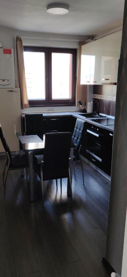 Home Apartament Brasov Luaran gambar